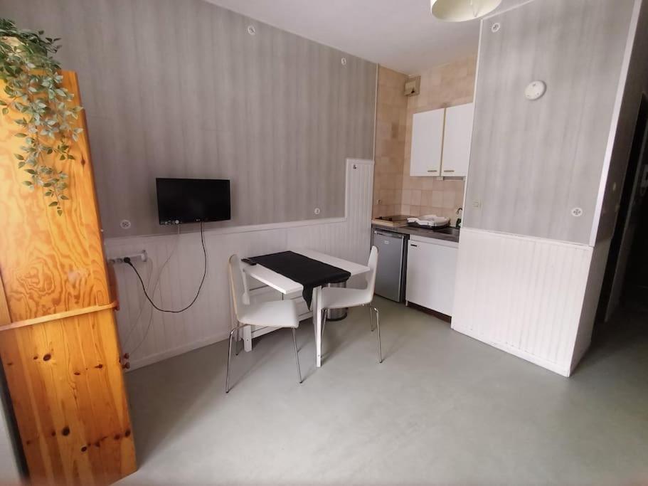 Studio Idealement Situe A Ax Les Thermes Ax-les-Thermes Esterno foto
